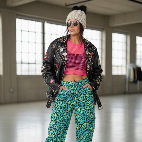 Cream Brown Aran Tweed Handknitted Messy Bun Hat Beanie Viscose - Picture 1 of 2